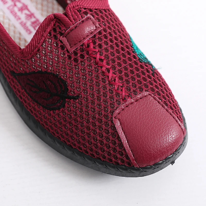 Women Flats New Summer Fashion Hollow-out Breathable Loafers Shoes Woman Comfortable Slip on Footwear Casual Ladies Flats Shoe