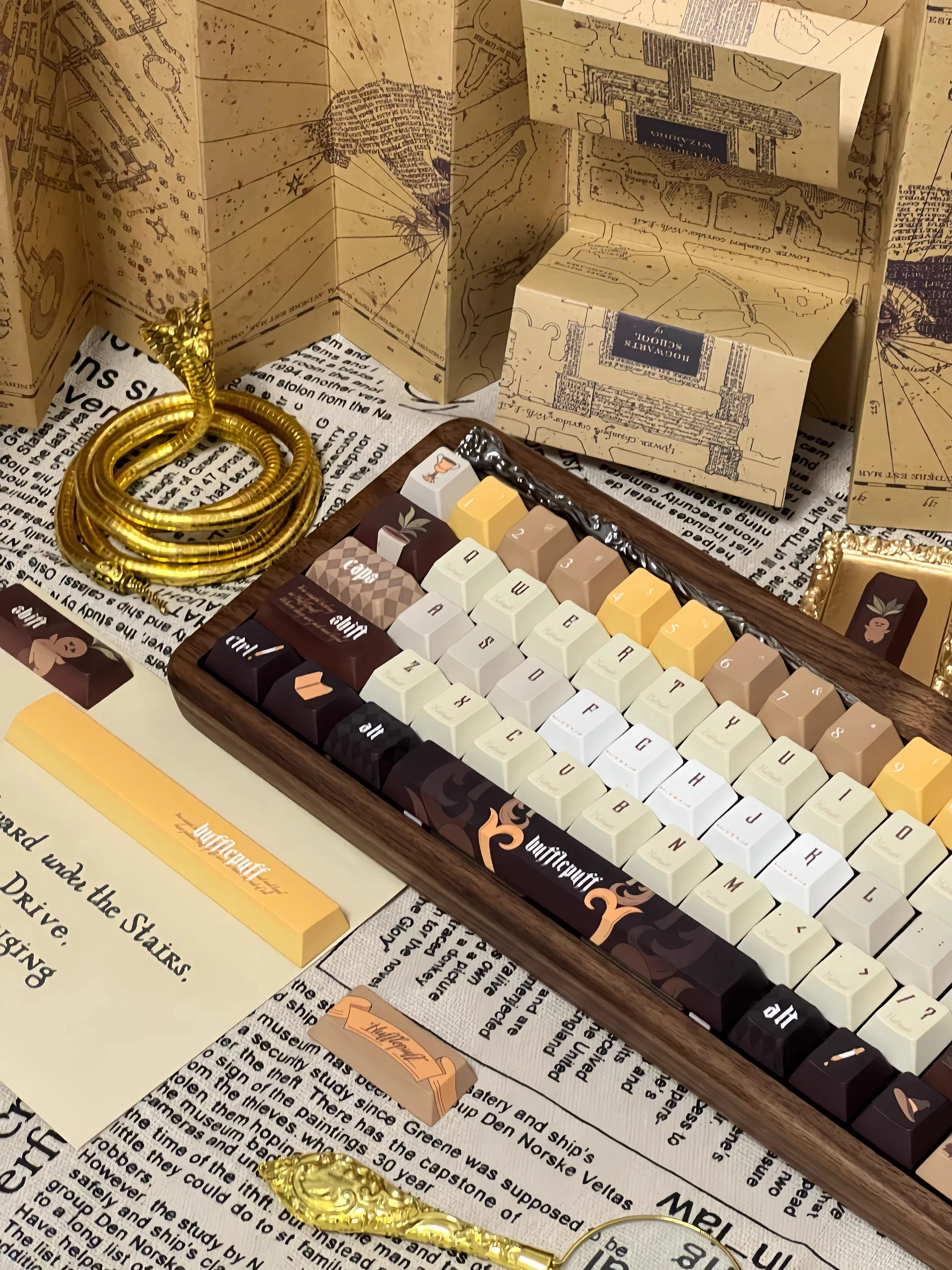 Фото Оригинальный набор клавишных колпачков на тему Hufflepuff, колпачки для клавиш из ПБТ с синим вишневым профилем для механической клавиатуры, персонализированные игровые колпачки для ключей №3