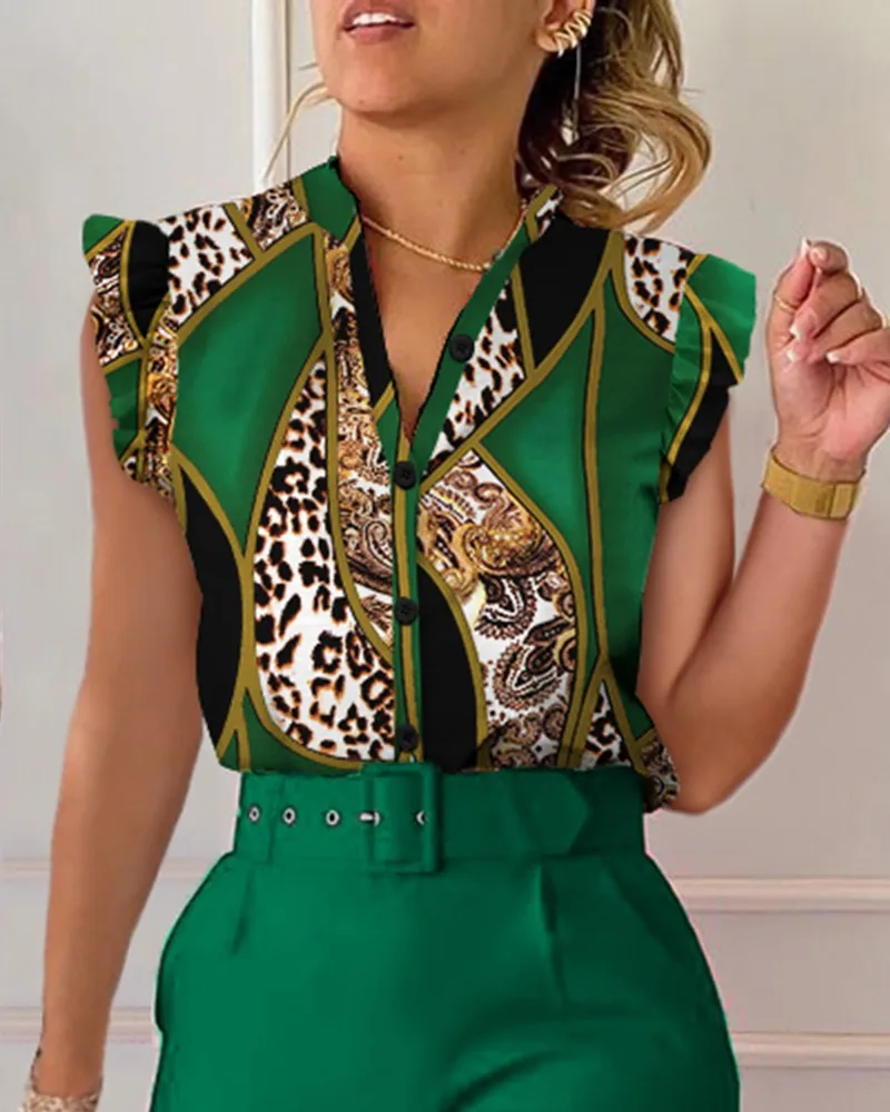 Блузка женская с V-образным вырезом