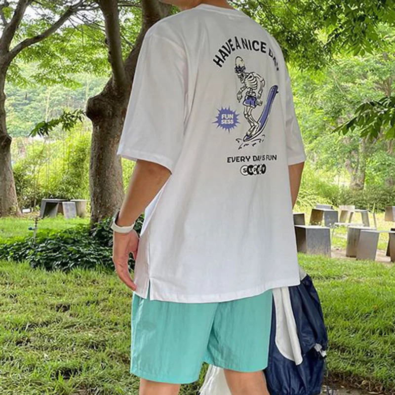 

Мужская футболка с коротким рукавом, круглым вырезом и принтом