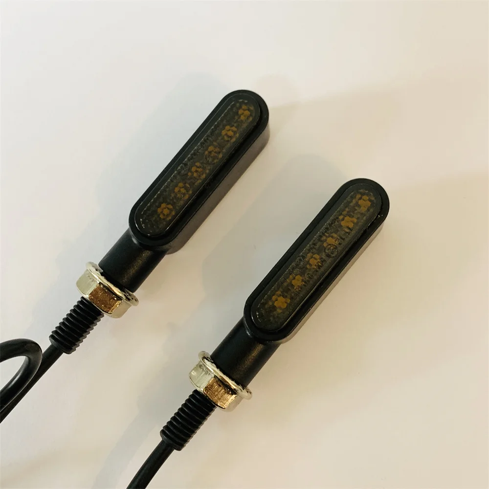 

A Pair Of New 6LED Mini Turn Signals Flowing Motorcycle Turn Signals LED Signal Lights Practical And Durable Easy To Use