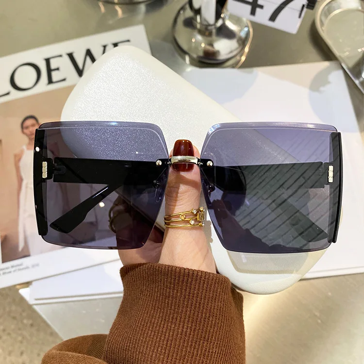 

2023Luxury Oversized Sunglasses Beach Popular Fashion Shades High Quality Hot Brand Designer Eyewear Sun Glasses for Female Male