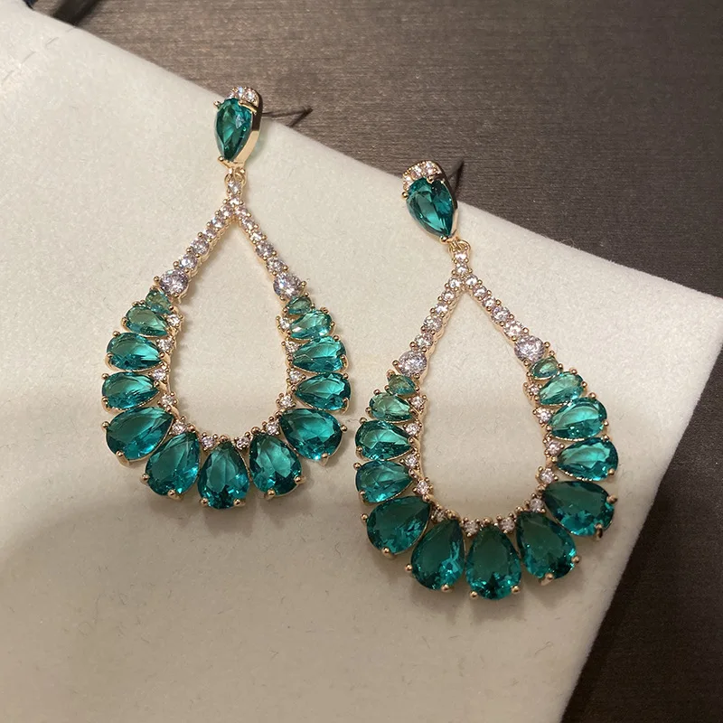 

Advanced Drop-shaped Peacock Emerald Earrings Exaggerated Earrings Earrings 925 Silver Needle Retro Emerald