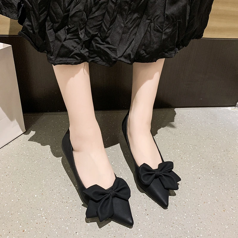 

Pointed Toe Bow High Heels Women's 2022 Spring and Autumn New Simple Temperament Small Fragrance Style Stiletto Pumps Women
