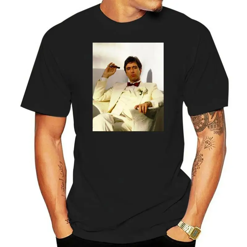 

Классическая футболка для взрослых Scarface Tony Chillin с лицензией сигар