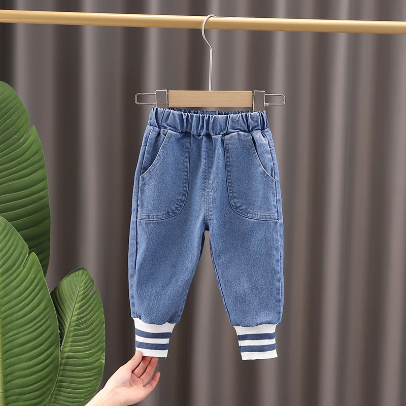 

New 2022 spring and autumn Baby Boys Girls Jeans Pants Children Trousers Boys Jeans Boys Casual Pants Solid Jeans Kids 1-5 Years