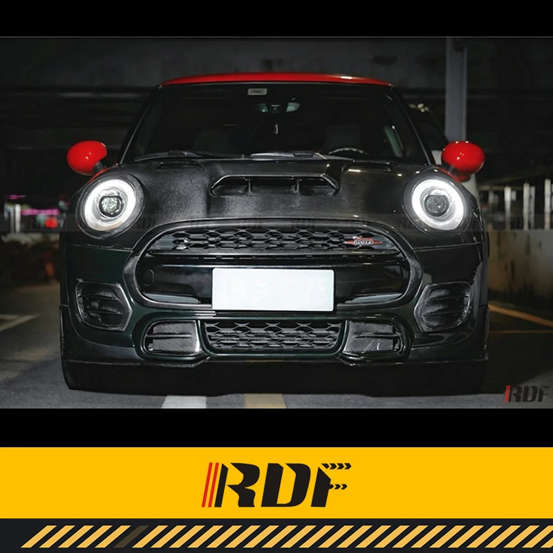 Фото ﻿   Подходит для MINI F55 F56 JCW 2015-2019 годов выпуска, модифицированная карбоновая накладка YISO на нижний воздухозаборник переднего бампера. №5