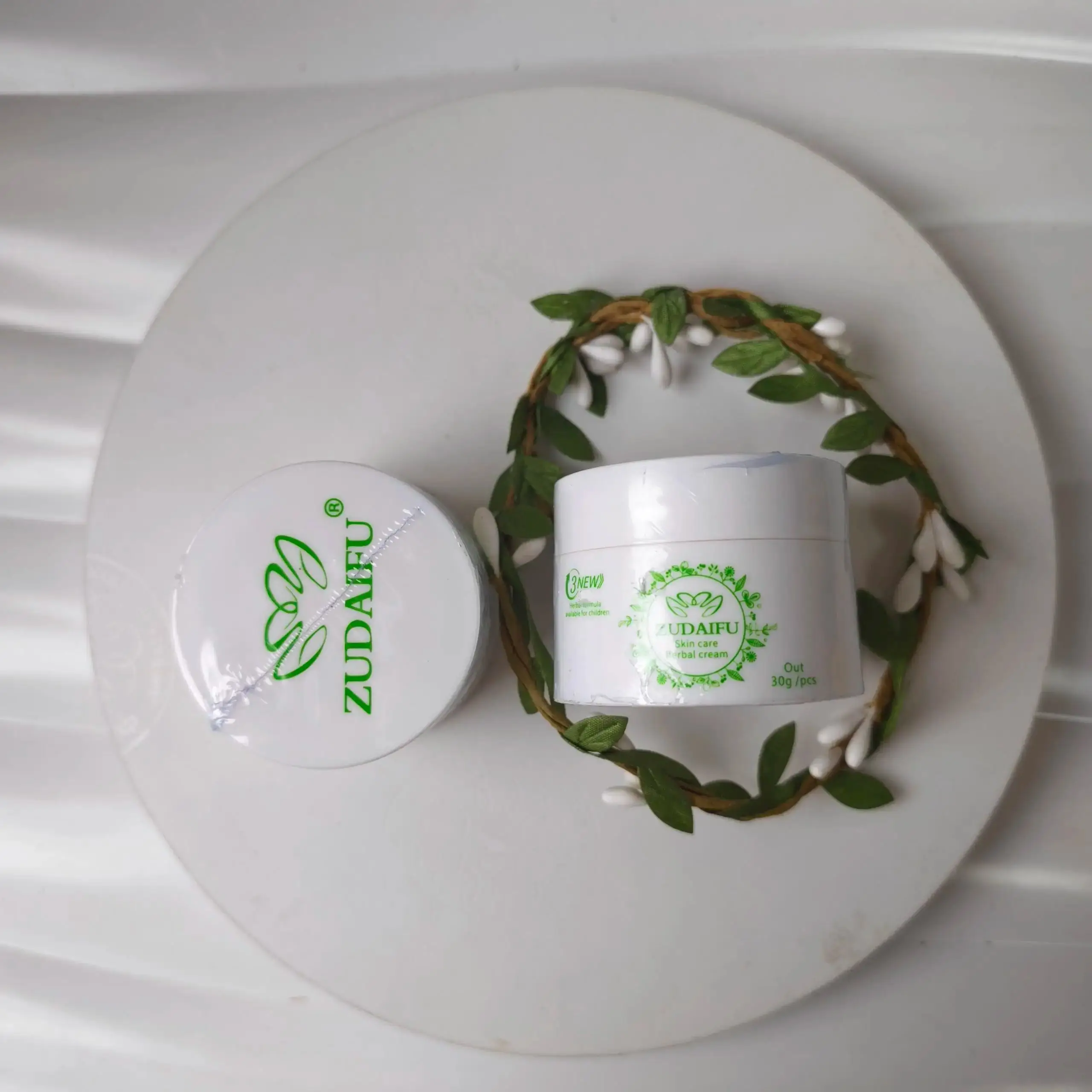 Фото 3/7 шт. Zudaifu Body Body Cream Care Lotion 15 г/30 г №2