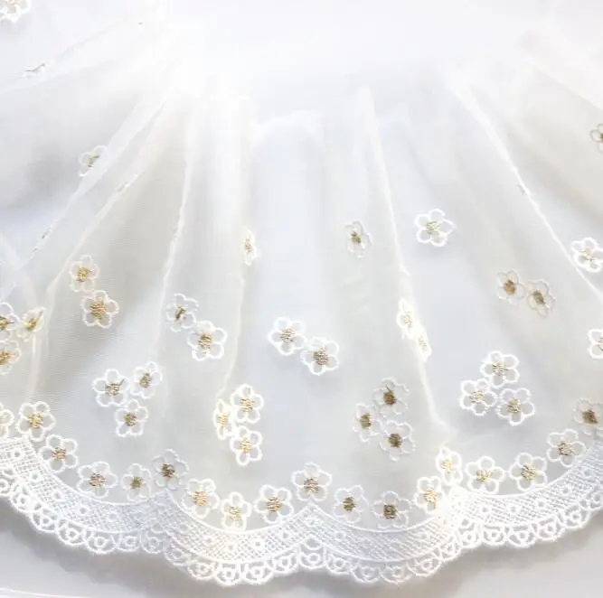 Ширина: 15 см (6 0 дюйма) Золотая нить Маленький цветок Кружева Сетка Вышивка Шнурки