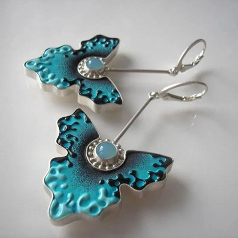 

Exquisite Blue Painting Flower Earrings for Women Fashion Jewelry Silver Color Carving Leaf Metal Drop Dangle Earrings