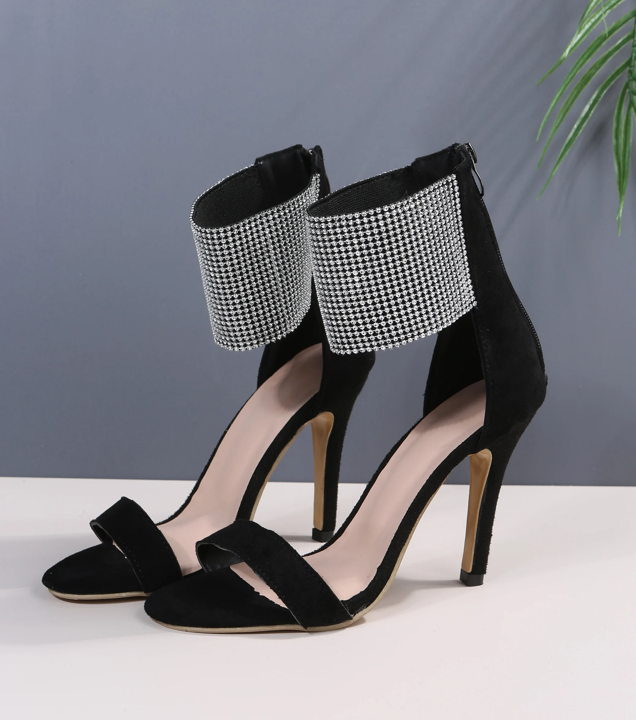 

Sparkling Apricot Black Diamond Crystal High Heels Women Sandals 2020 New Summer Sexy Heels Sandals Women