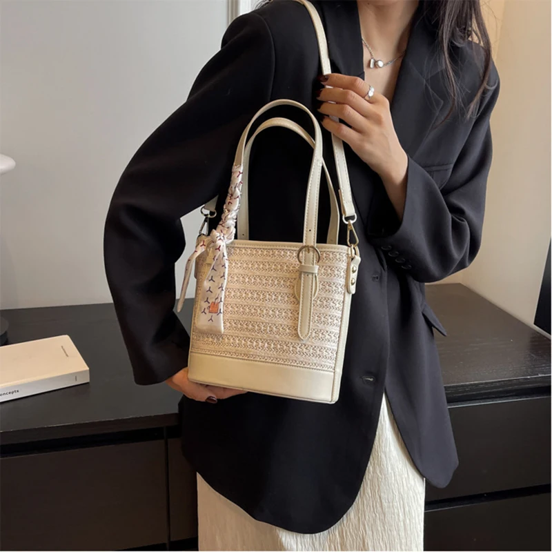 Women Casual Straw Woven Bag Lady Vocation Drawstring Cover Bucket Shoulder Bag Female Summer Outdoor Shopping Handbags