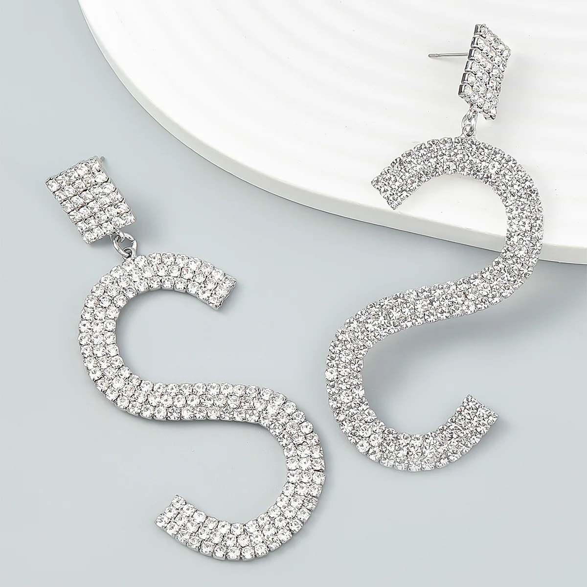 New Trend Rhinestones 26 English Letters Gold Earrings Women's Popular Exaggerated Dangle Banquet Jewelry Accessories |