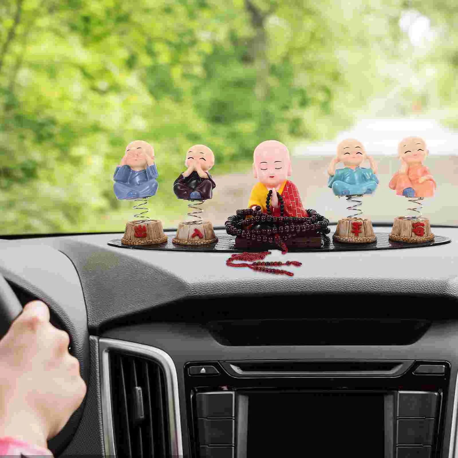 

Ornaments Solar Shaking Head Monk Dashboard Decorations Car Interior Bobbleheads Figures Statue Zen Figurine