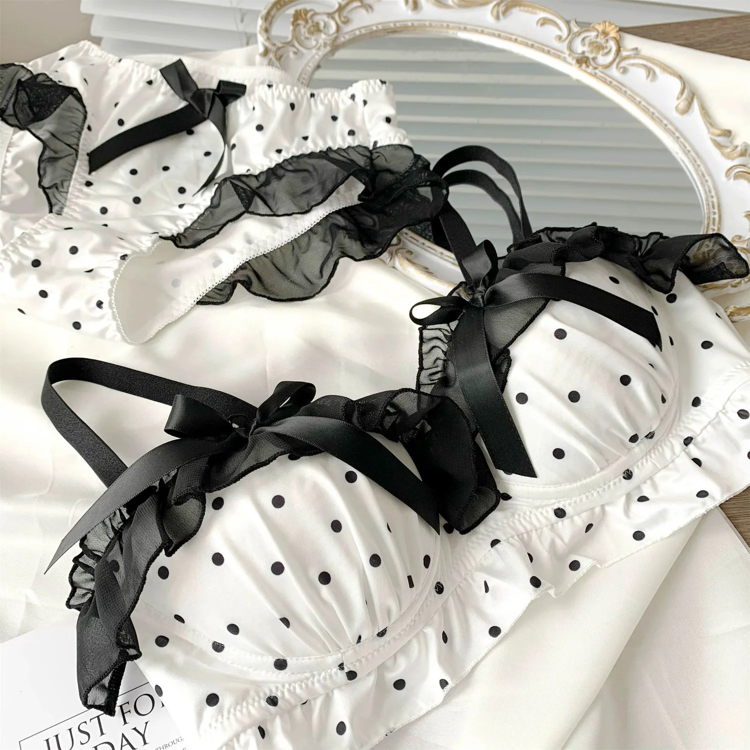 Сексуальное и Чистое Нижнее белье для девушек в горошек с бантом стиле Desire