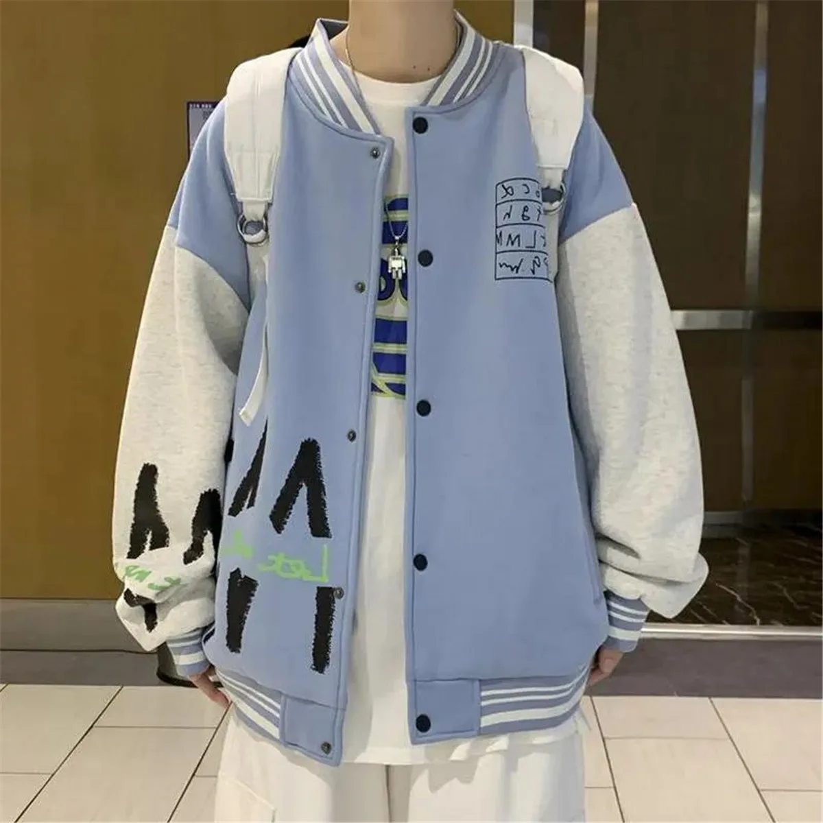 

Куртка мужская демисезонная составного кроя в стиле хип-хоп