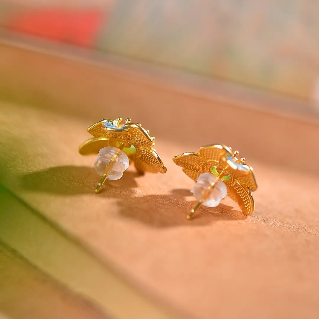 Серьги-гвоздики из серебра S925 с нефритовым камнем