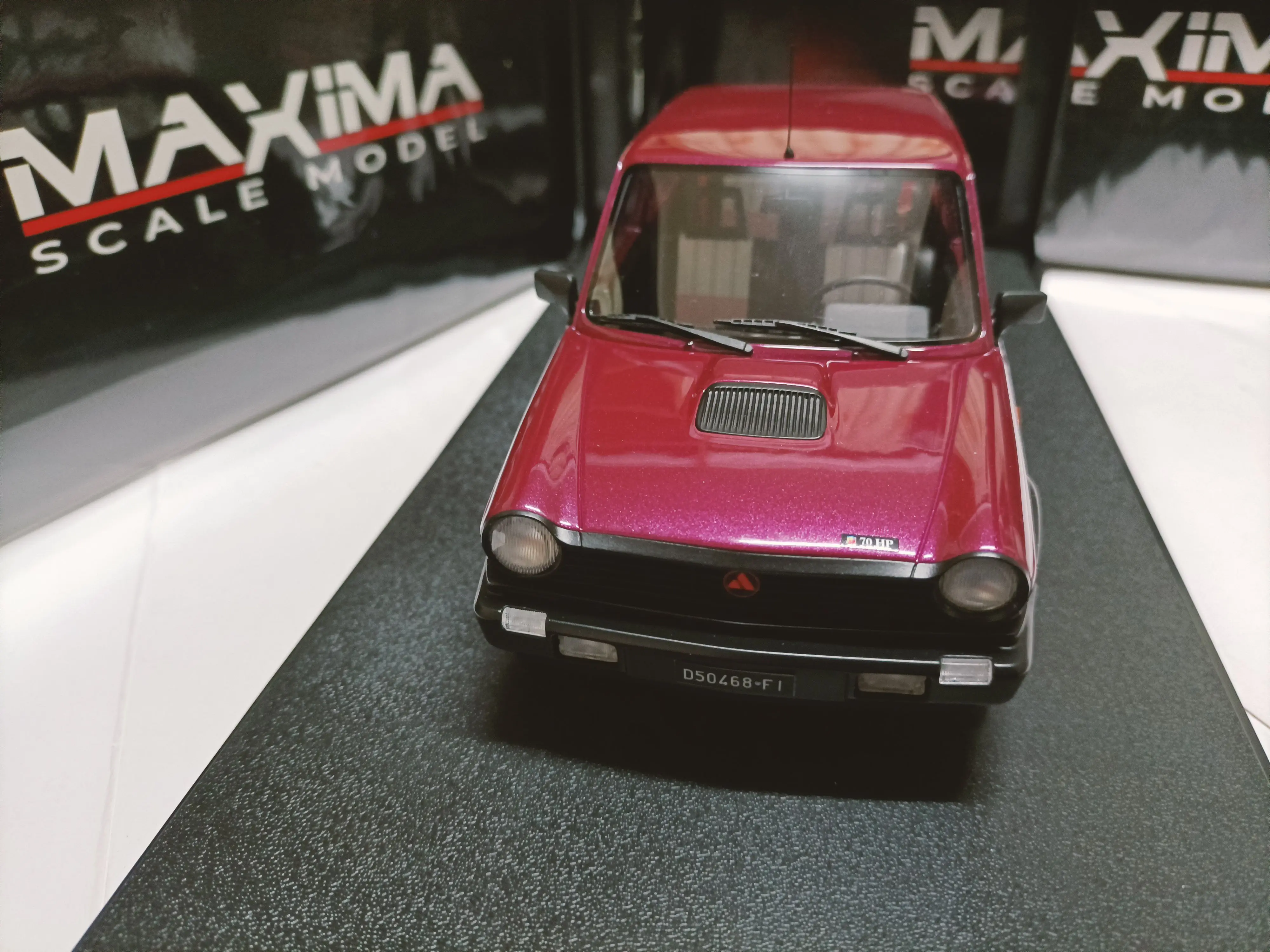 Фото MAXIMA 1:18 Autobianchi A112 1984 г., имитация ограниченной серии, полимерная металлическая статическая модель автомобиля, игрушка в подарок №5