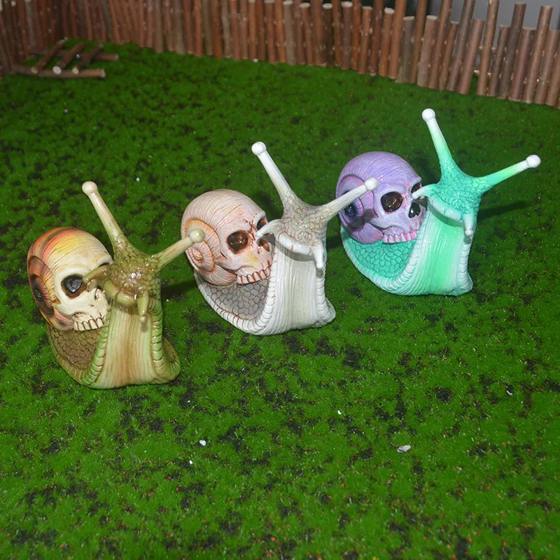 

New 3pcs Halloween Skull Snail Sculptuur Resin Horror Skelet Gothic garden Decoration Figurine Crafts Halloween Decoration Gift