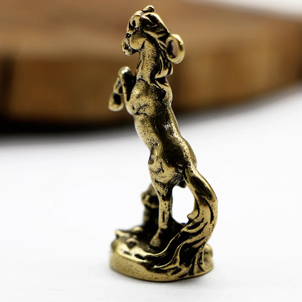 

High Quality Ornaments Key Chain Clear Texture Finely Crafted Hard Texture Horse Sculpture Antique Craftsmanship