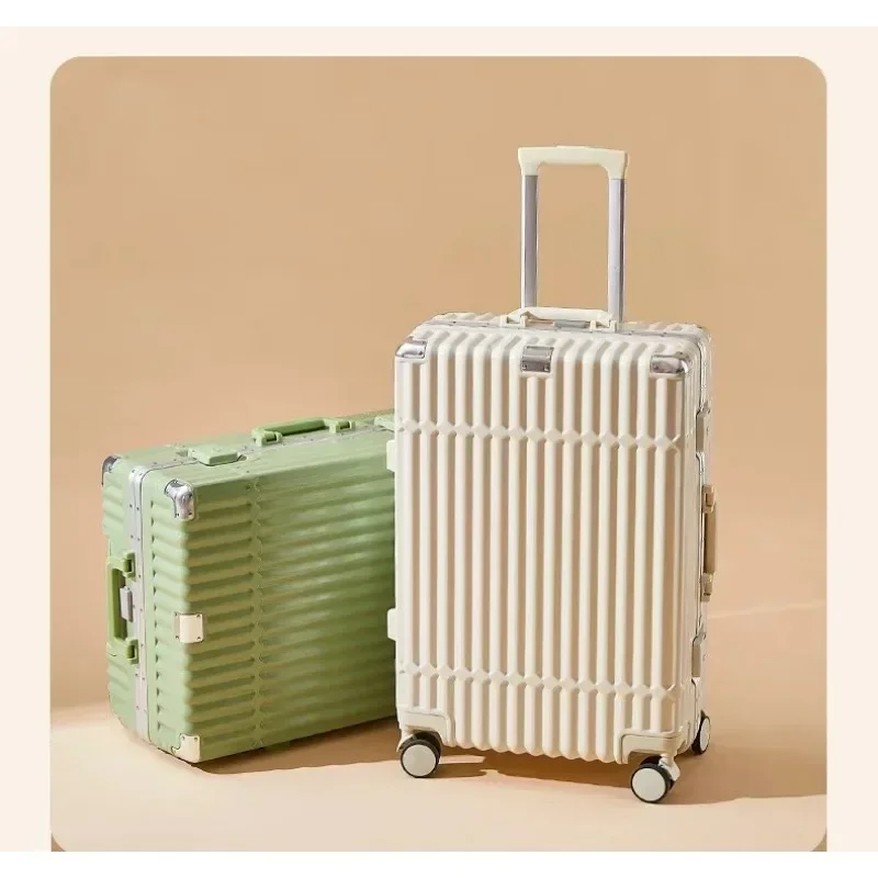 Дорожный чемодан на колесиках ярких цветов с алюминиевой рамой унисекс ручная