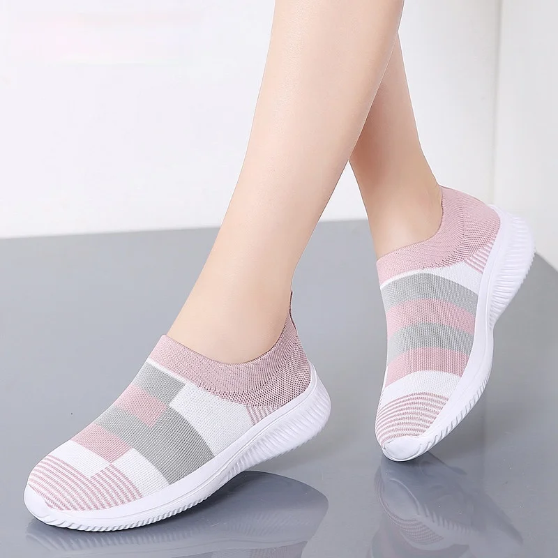 2020 Новая мода Женские кроссовки Обувь с дышащей сеткой на плоской подошве без