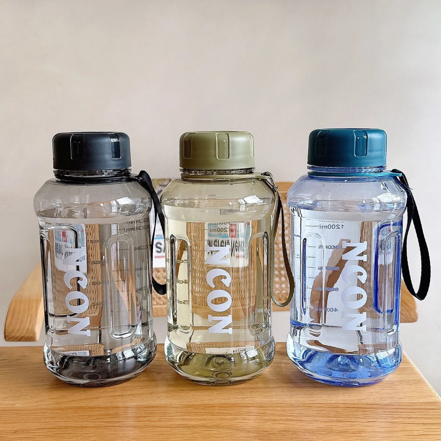 

Large Capacity Plastic Water Bottle 850-1100ml Cup with Lifting Rope and Tea Partition Leakproof Drinking Bottles Outdoor Kettle