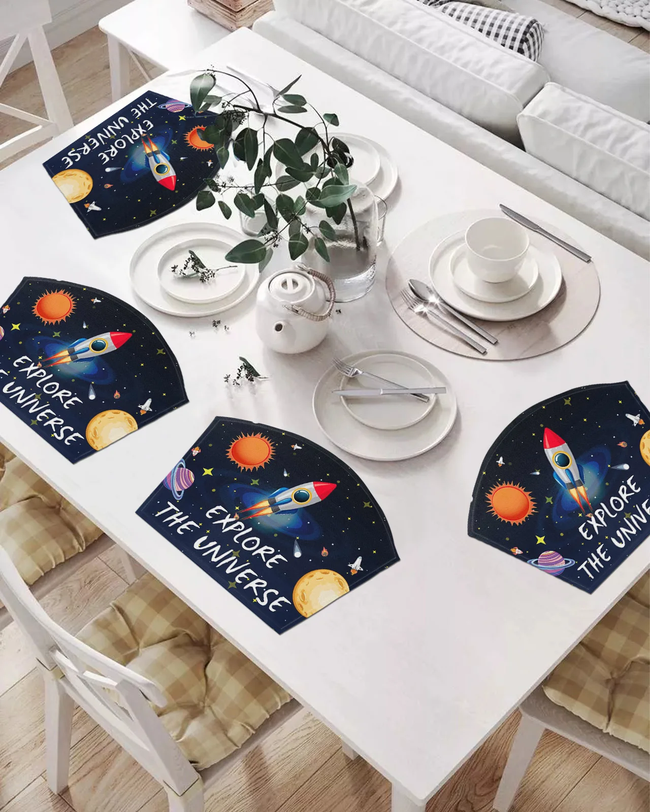 

Набор подставок в форме веера, 2/4/6 шт., коврики для стола, космос, Вселенная, ракета, подставка, Рождественский домашний декор, кухонные аксес...