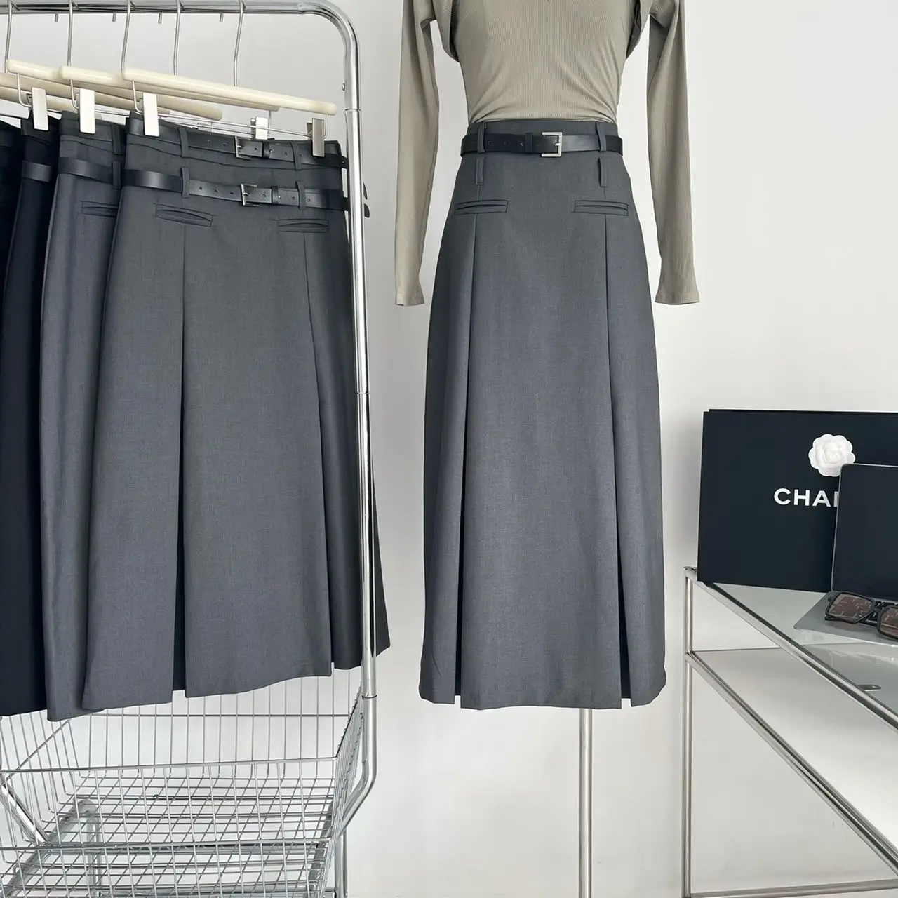 Grey suit skirt for women in autumn and winter, new  design high waist, thin  long skirt  korean style  Cotton  Mid-Calf