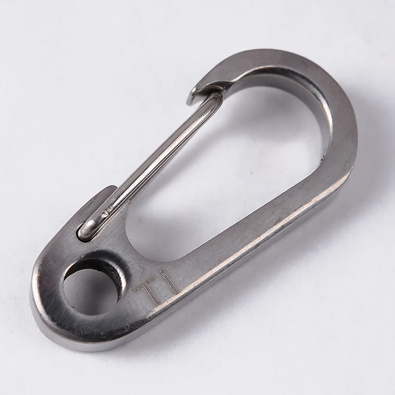 

Outdoor Titanium Alloy Carabiner Ring Key Chain Keychain Clip Hook Buckle Light Non-rusting Titanium Alloy Camping Accessories