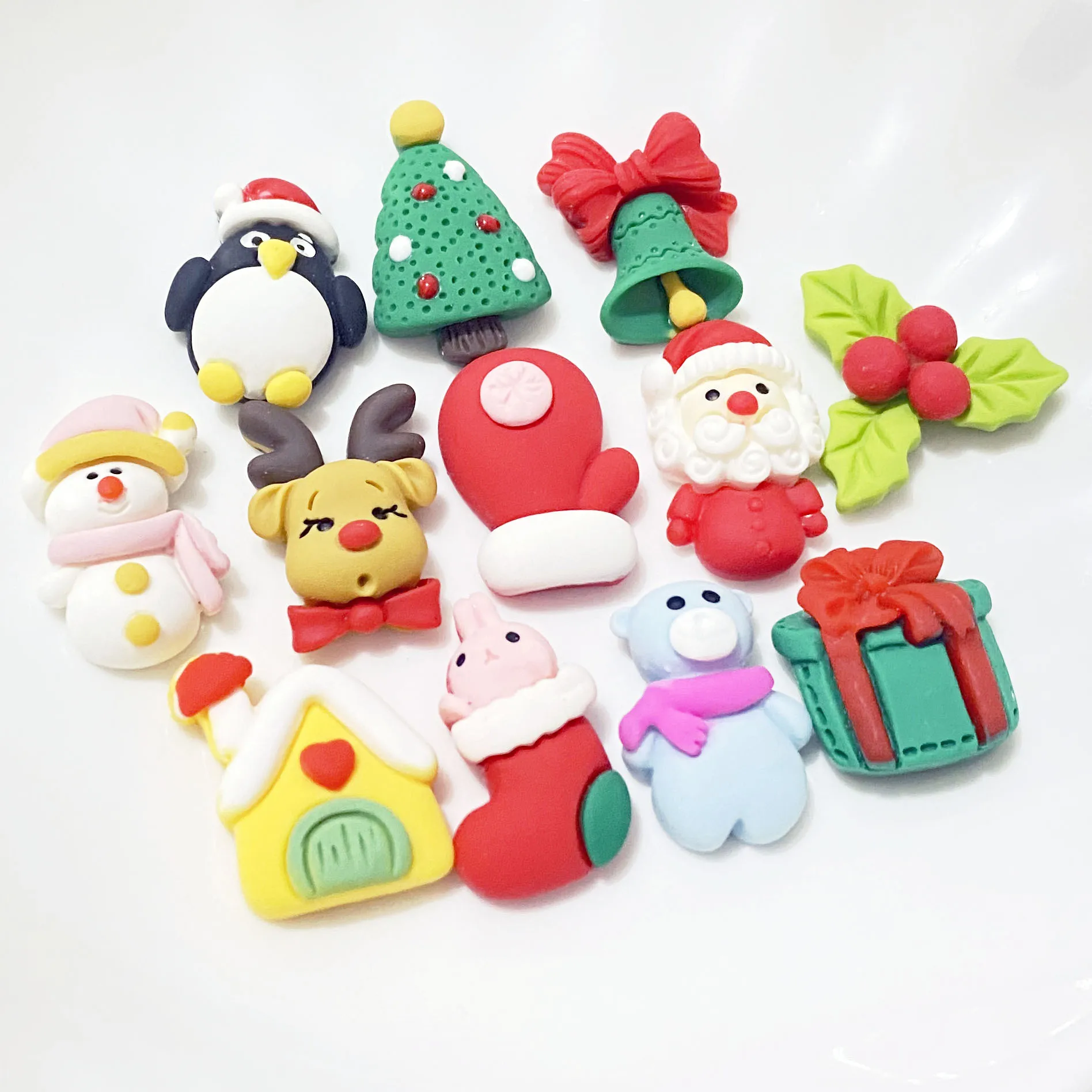 200 Mix Kawaii Christmas Nail Art Charms 3D Cute Cartoon The Santa Claus,Gift,Socks,Snowman,Bear For Jewelry Making Craft Nails