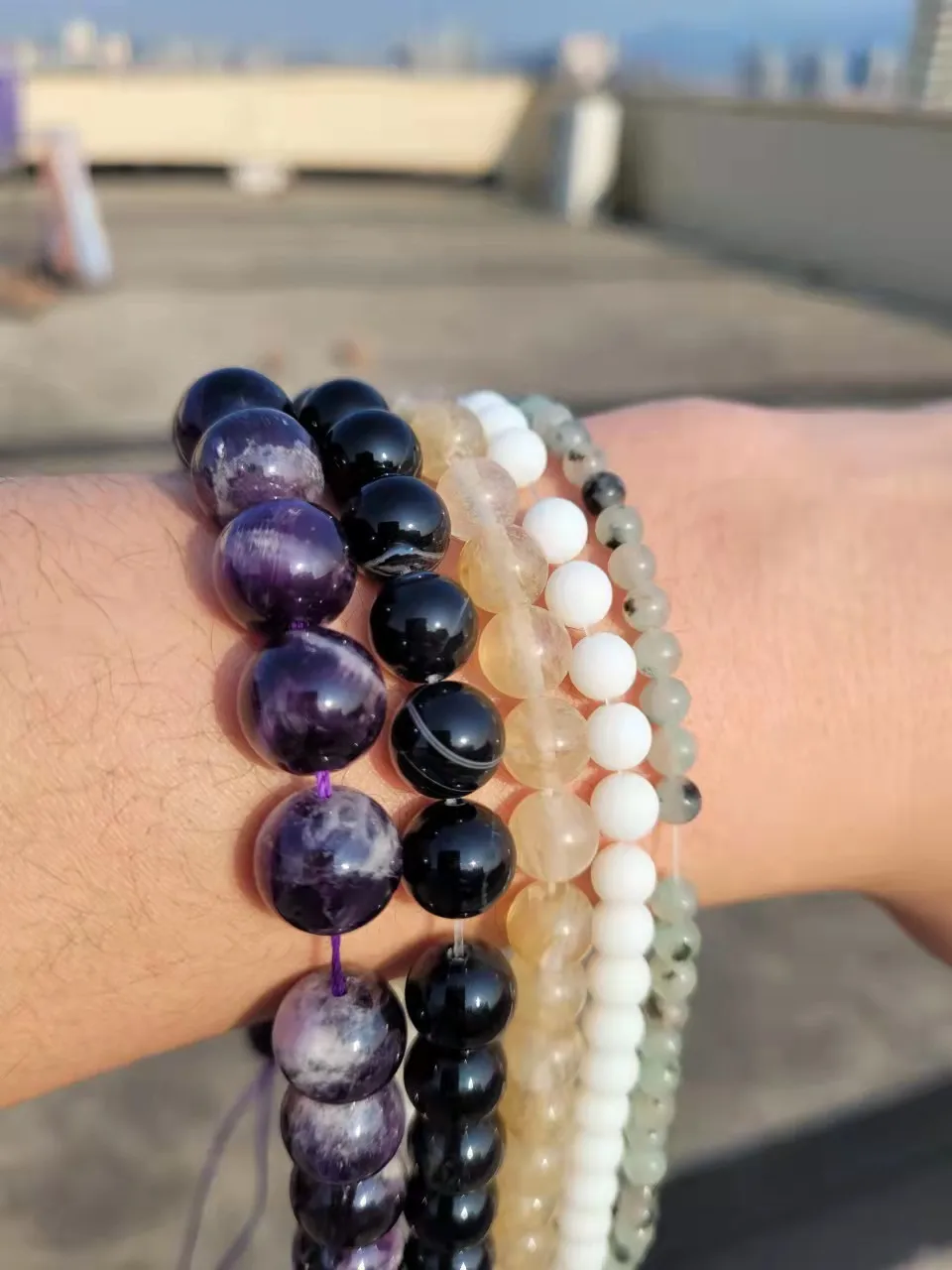 Бусины из натурального камня разноцветные в полоску агат кварц кристалл