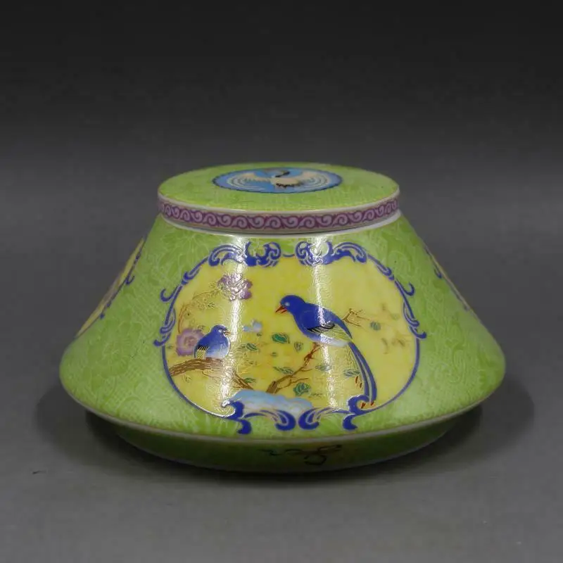 

Chinese Green Enamel Porcelain Qing Yongzheng Flower Bird Design Tea Caddy 5.43"
