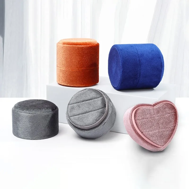 

1 Pc Brand New And High Quality Fashion Multi-color Facecloth Ring Box Round Heart-shaped Jewelry Organizer Ring Box
