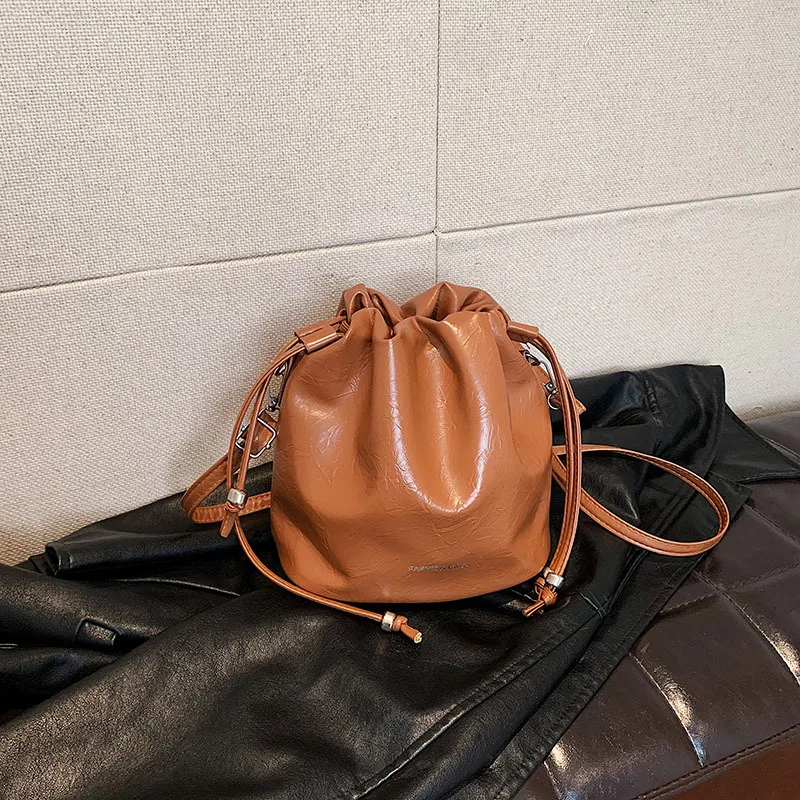 

Pu Leather Women's Bucket Bag Luxury Designer Shoulder Bag Ladies Crossbody Bag 2024 New Handbag Purse Vintage Small Bag