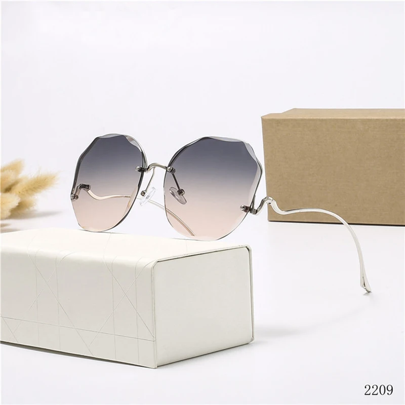 

Brand Sunglass Classic Vintage men Sun glasses new women's fashion trend metal sunglasses driver's glasses 2209