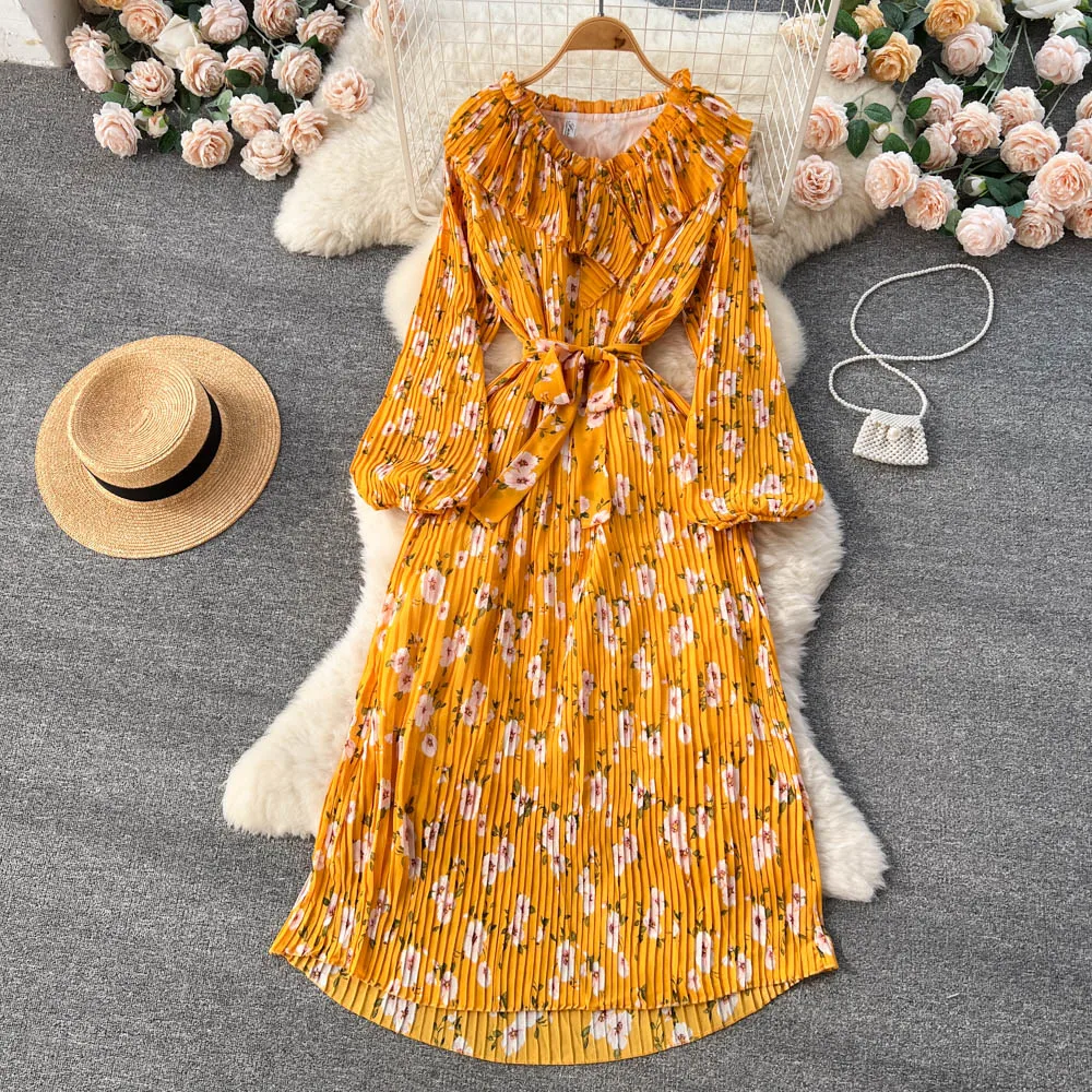 

Осенняя Корейская версия маленького нового фасона с V-образным вырезом и оборками на талии, тонкий рукав-пузырь, плиссированное сказочное п...