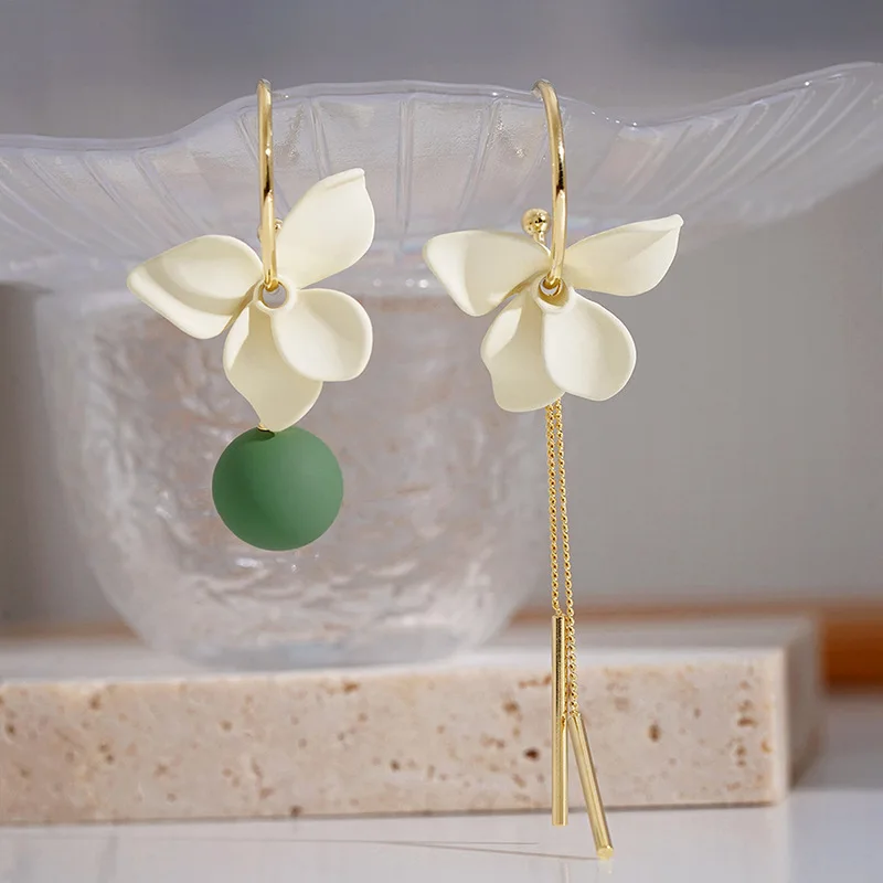 

Korean Temperament Sweet Flower Earrings For Women Fashion Design Elegant Long Tassel Asymmetrical Earrings Travel Party Jewelry