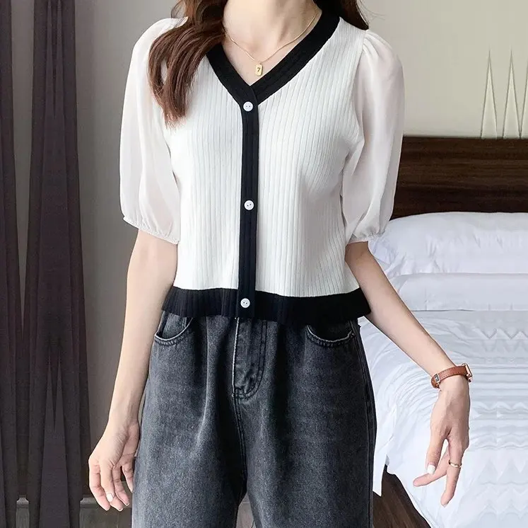 

Женская тонкая шифоновая футболка с коротким рукавом и V-образным вырезом