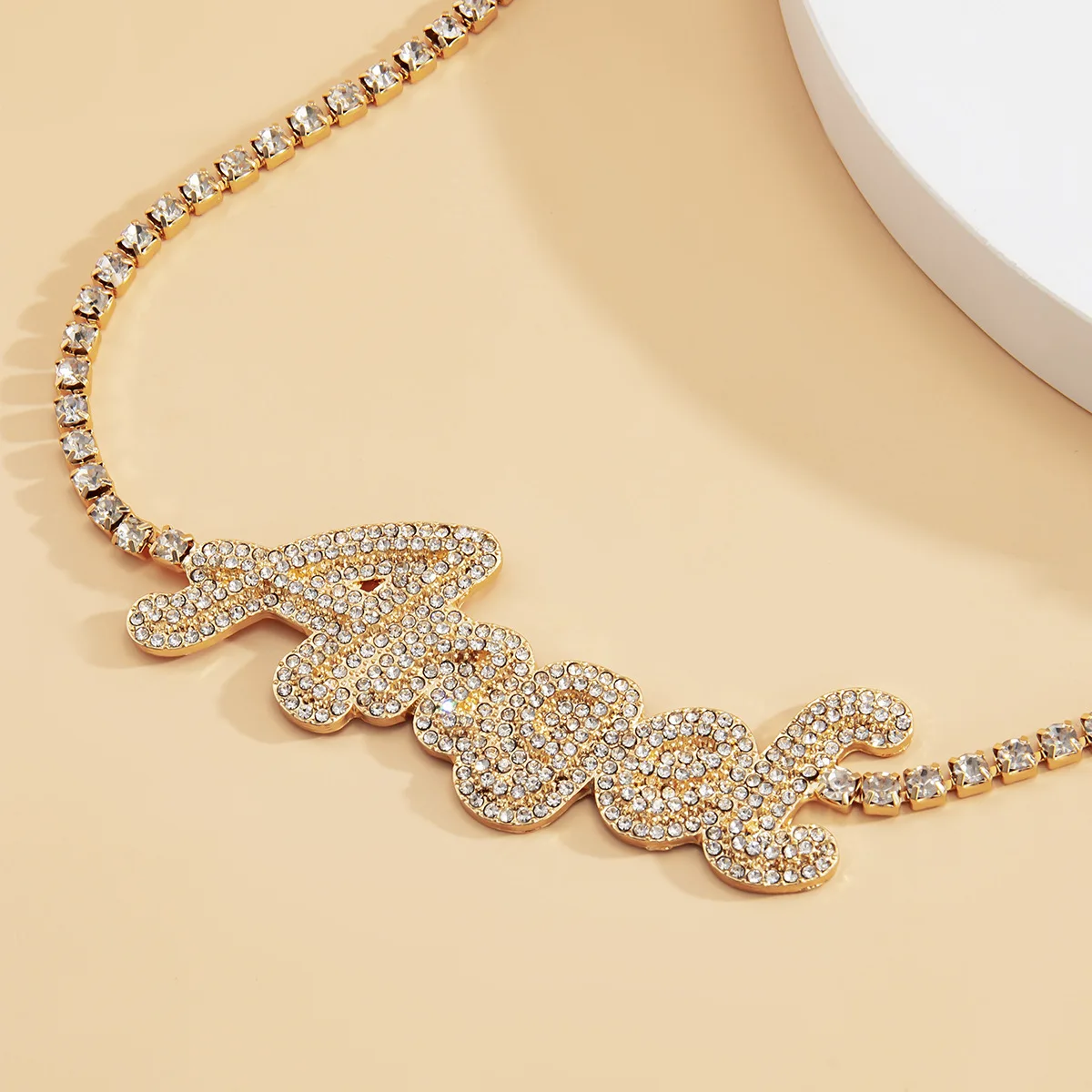 Jewelry Vintage Fashion Full Diamond Letter Baby Necklace Personalized Simple Collar Chain Creative