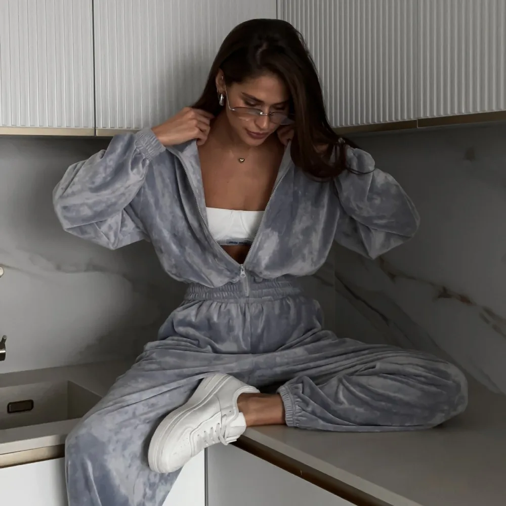 Короткий бархатный костюм с капюшоном женская одежда весенне-осенний новый