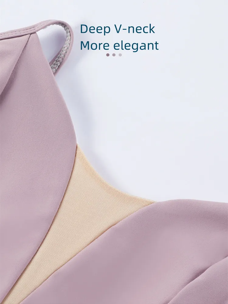 Женский однотонный купальник на бретельках с открытой спиной | Тематическая