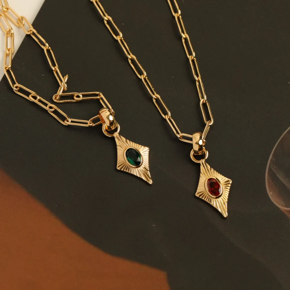 

Light Luxury Geometric Diamond Pendant Inlaid Zircon Women's Necklace Stainless Steel Sweater Chain Party Jewelry Gift