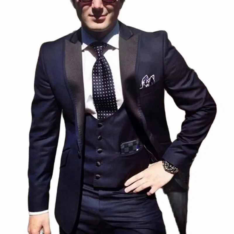 Navy Blue Groom Tuxedo 3 Piece Man Fashion Suits with Peaked Lapel Custom Waistcoat Male Set Jacket Pants Wedding Costumes