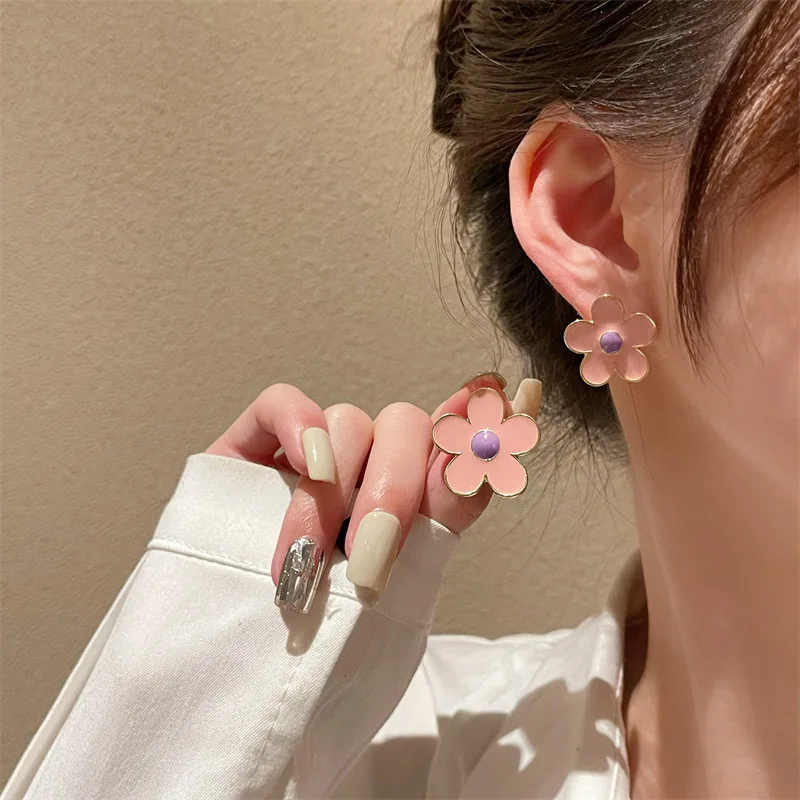 

Summer Sweet Design Flowers Clip on Earrings Asymmetric Mori Girls Women Earrings Aesthetic Jewelry