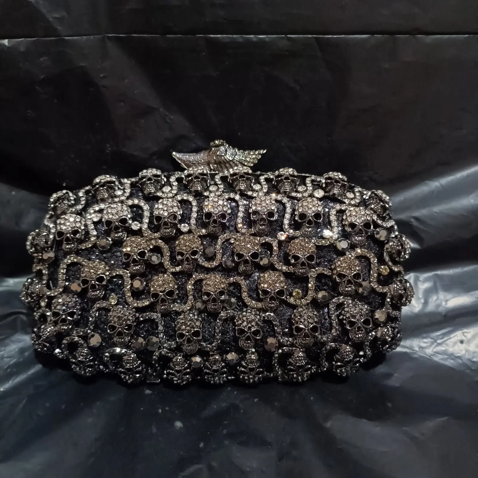 

Женский клатч Minaudiere с цветами черного цвета, вечерняя Женская сумочка с кристаллами, раньше, свадебные клатчи, Свадебный Кошелек