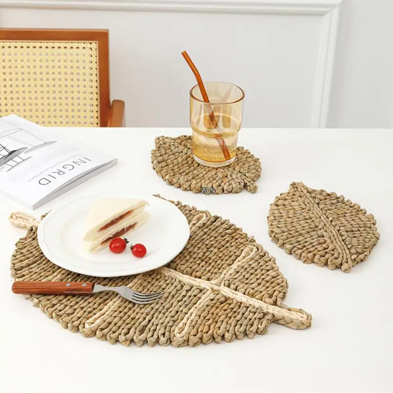 

Creative Leaf-shaped Dinner Mat Coaster Pad Plant Decor Placemat Cattail Leaf Mat Bowl Pad Tableware Mat Heat-insulated Durable