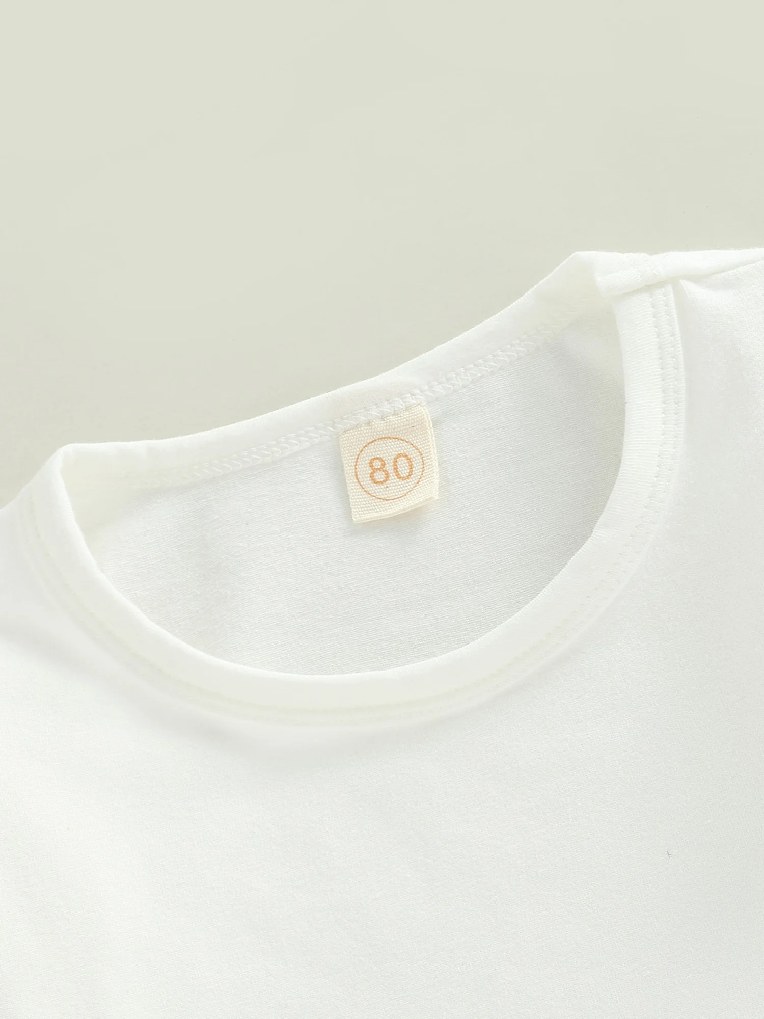 

Baby Boy Romper Jumpsuit Summer Short Sleeve Dinosaur Print Outfit with Snap Closure and Pockets