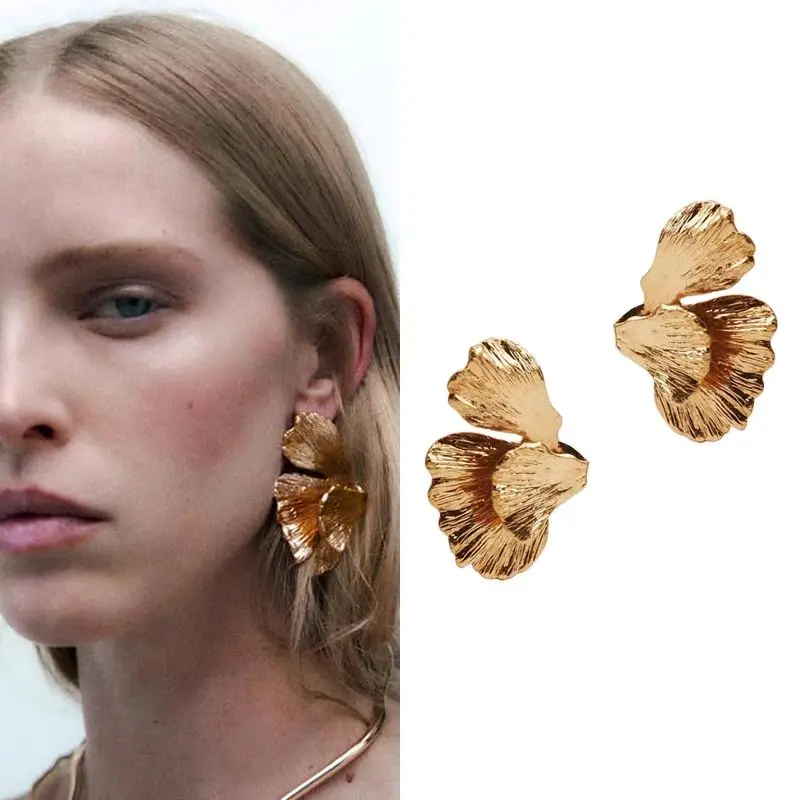 

2023 New Exaggerated Earrings Women Vintage Personalized Gold Earrings Female Party Birthday Gift Jewelry Wholesale