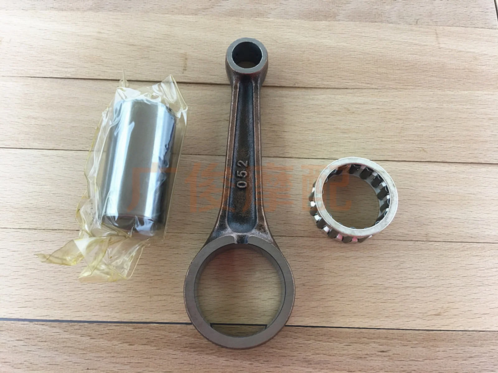 Мотоциклетный шатун коленчатого вала для Suzuki GS125 GN125 DR125 GZ125 EN125 GS GN EN DR 125 125cc 052